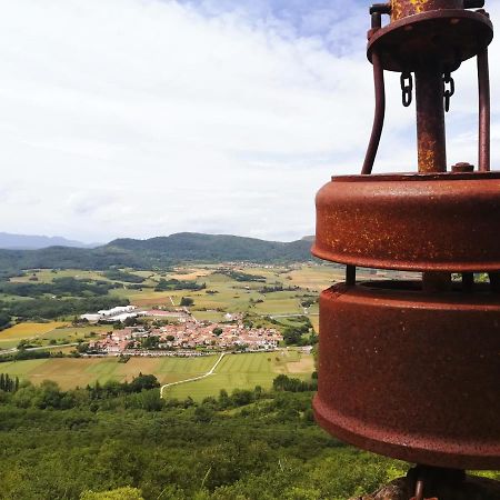 Apartmán Tellazar Maestu Exteriér fotografie